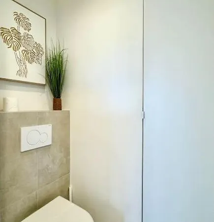 2p Avec Piscine Et Parking - Appartement Antibes